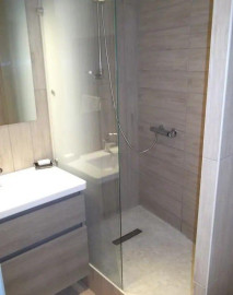 
                                                                                        Location
                                                                                         Studio meublé 22m² refait neuf Place des Cardeurs
