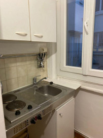 
                                                                                        Location
                                                                                         Studio meublé 24m2