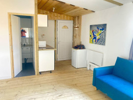 
                                                                                        Location
                                                                                         Studio meublé 24m2 à louer au sein d'une écurie