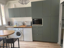 
                                                                                        Location
                                                                                         Studio meublé 25m² Levallois Métro Louise Michel