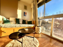 
                                                                                        Location
                                                                                         Studio meublé 25m² Place Jean Jaurès