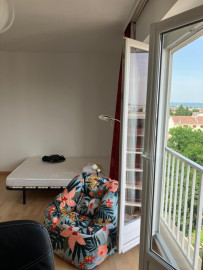 
                                                                                        Location
                                                                                         Studio meublé 26 m² avec PK, vue et calme – Nancy