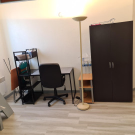 
                                                                                        Location
                                                                                         Studio meublé 26m², hypercentre, calme, internet