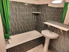 
                                                                                        Location
                                                                                         Studio meublé, 27 m², avec grande terrasse de 24 m