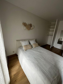 
                                                                                        Location
                                                                                         Studio meublé 30 m², balcon, parking, ascenseur