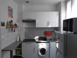 
                                                                                        Location
                                                                                         Studio meublé 30m²