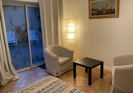 
                                                                                        Location
                                                                                         Studio meublé 42m2 jardin avec terrasse à Aix