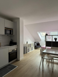 
                                                                                        Location
                                                                                         Studio meublé