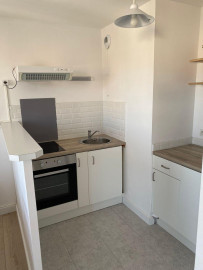 
                                                                                        Location
                                                                                         Studio meublé