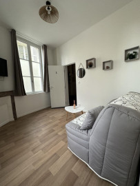 
                                                                                        Location
                                                                                         Studio meublé