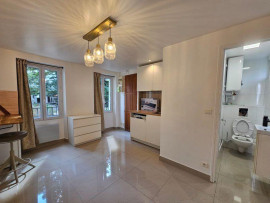 
                                                                                        Location
                                                                                         Studio Meublé