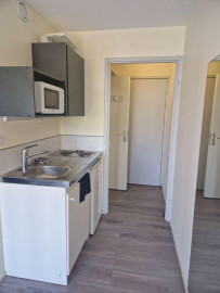 
                                                                                        Location
                                                                                         Studio meublé
