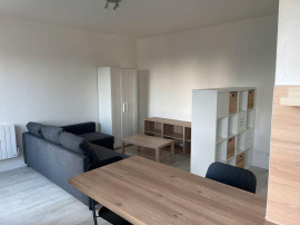 
                                                                                        Location
                                                                                         Studio meublé