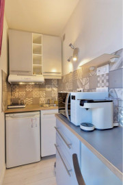 
                                                                                        Location
                                                                                         Studio meublé à 2 minutes du métro St Agne