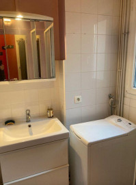 
                                                                                        Location
                                                                                         Studio meublé à louer