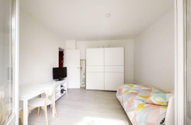 
                                                                                        Location
                                                                                         Studio meublé à louer