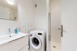 
                                                                                        Location
                                                                                         Studio meublé à louer