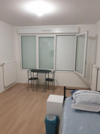 
                                                                                        Location
                                                                                         Studio meublé à louer