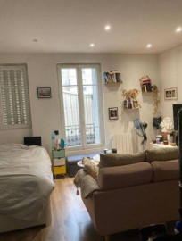 
                                                                                        Location
                                                                                         Studio meublé à louer