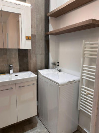 
                                                                                        Location
                                                                                         Studio meublé à louer