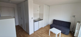 
                                                                                        Location
                                                                                         Studio meublé à louer
