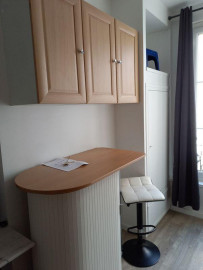 
                                                                                        Location
                                                                                         Studio meublé à louer