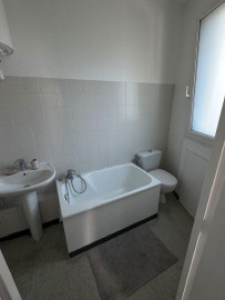 
                                                                                        Location
                                                                                         Studio meublé à louer à Vanves