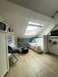 
                                                                                        Location
                                                                                         Studio Meublé à Louer - Paris 15ème