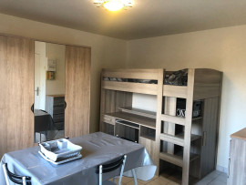 
                                                                                        Location
                                                                                         Studio meublé, à proximité de la gare de Coigniere