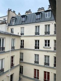 
                                                                                        Location
                                                                                         Studio meublé au cœur de Paris 7ème