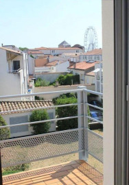 
                                                                                        Location
                                                                                         Studio meublé avec balcon centre ville
