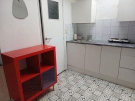 
                                                                                        Location
                                                                                         Studio meublé avec chambre en mezzanine