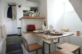 
                                                                                        Location
                                                                                         Studio meublé avec grande terrasse à La Rochelle