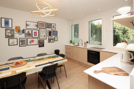 
                                                                                        Location
                                                                                         Studio meublé avec rooftop, jardin, salle de sport, home cinéma et services de ménage et maintenance dans une résidence neuve en coliving (loyer tout inclus)