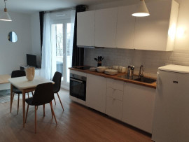 
                                                                                        Location
                                                                                         Studio meublé bien agencé avec terrasse spacieuse