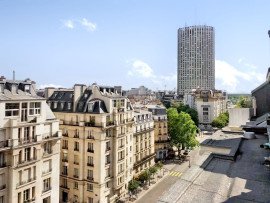 
                                                                                        Location
                                                                                         Studio meublé. Boulevard Gouvion Saint Cyr.