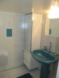 
                                                                                        Location
                                                                                         Studio meublé calme avec accès jardin