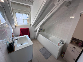 
                                                                                        Location
                                                                                         Studio meuble centre ville Angers