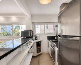 
                                                                                        Location
                                                                                         Studio meublé climatisé – Cannes centre