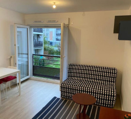 
                                                                                        Location
                                                                                         Studio meublé dans 94