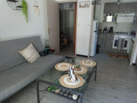 
                                                                                        Location
                                                                                         Studio meublé dans immeuble très calme
