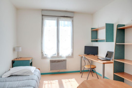 
                                                                                        Location
                                                                                         Studio meublé dans résidence sécurisée