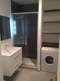 
                                                                                        Location
                                                                                         Studio meublé de 25 m2, refait à neuf, Pey-Berland