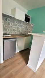 
                                                                                        Location
                                                                                         Studio meublé de 26m2 refait à neuf
