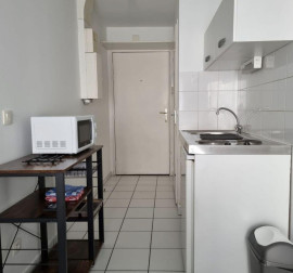 
                                                                                        Location
                                                                                         Studio meublé en résidence étudiante