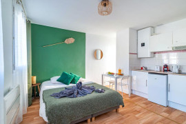 
                                                                                        Location
                                                                                         Studio meublé et  équipé 24m² avec terrasse