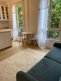 
                                                                                        Location
                                                                                         Studio meublé et équipé Gare Clichy-Levallois 21m2