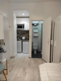 
                                                                                        Location
                                                                                         Studio meublé - métro Dupleix