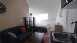 
                                                                                        Location
                                                                                         Studio meublé moderne - DPE B