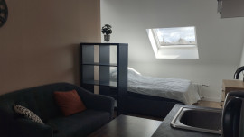 
                                                                                        Location
                                                                                         Studio meublé moderne - DPE B